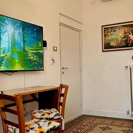 Venere Supercentral B&B Флоренція Екстер'єр фото