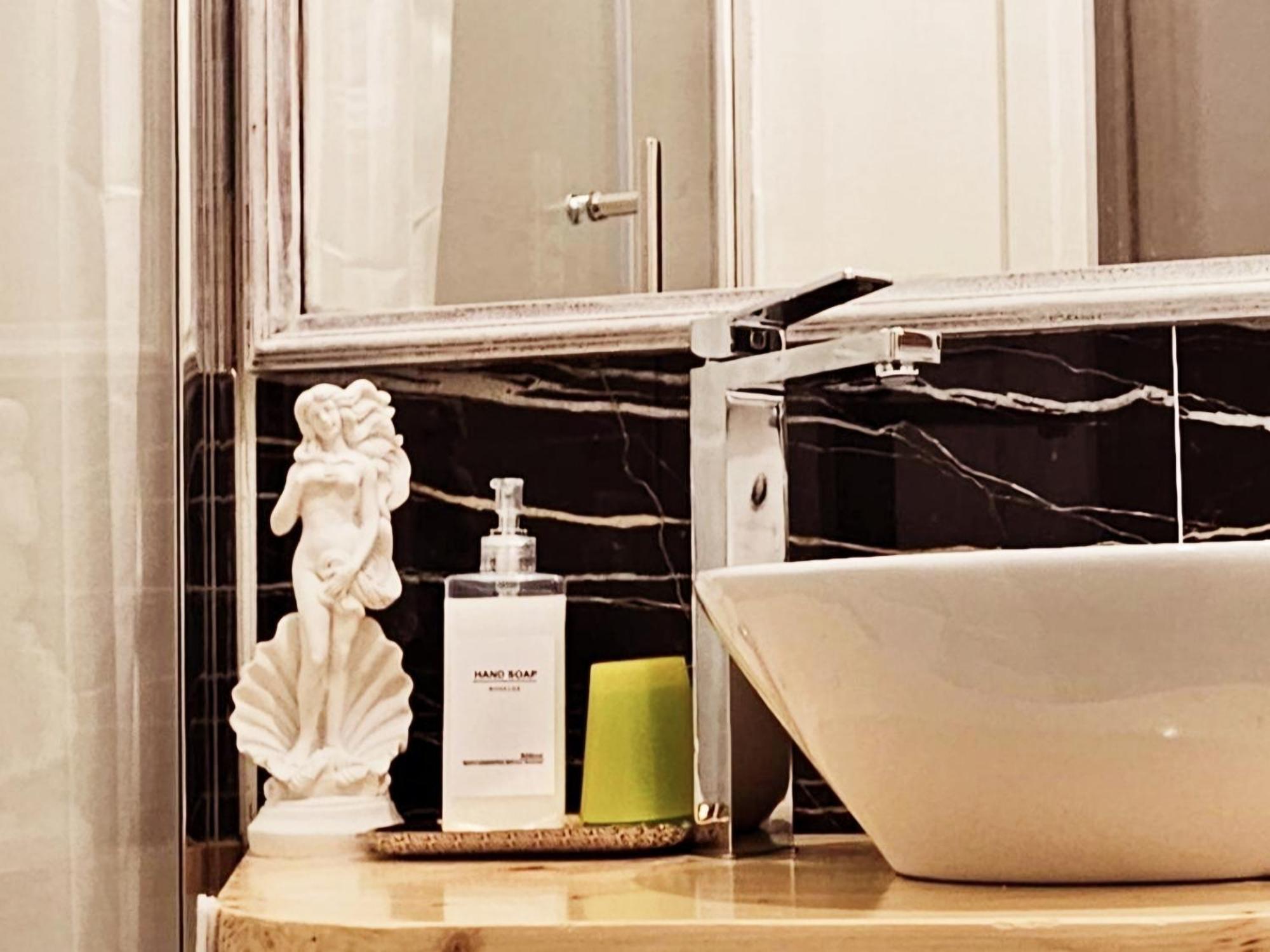 Venere Supercentral B&B Флоренція Екстер'єр фото